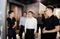 市委书记章旭升一行走访金凯德：深化“三服务” 推动经济稳进提质
