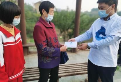 持续的帮扶,让爱走进心间——“小海豚计划”一对一帮扶走进十堰市城关镇堰河完全小学