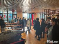 请查收从北京朝阳热门楼盘现场传来多张谍照（组图）！