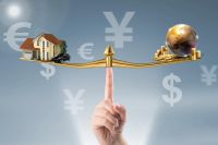 百姓拿钱买房爱国论再起，北大教授：只有房地产才能救中国经济