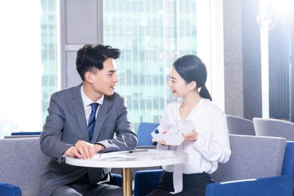 首开股份受批评，上交所发出纪律处分决定