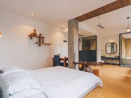 信达地产收盘下跌0.69% 成交量18.97万手