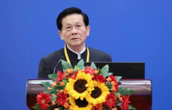 专家谈房地产3大问题，关键是房子卖不出，建议降房价及企业买房