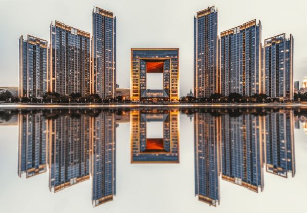 武汉长江青年城临电交付遭投诉，新房没有通电是谁的责任？