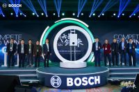 2024博世舒适科技经销商大会召开 博世全气候恒温高端壁挂炉G8550iW亮相