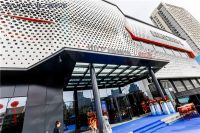 环保先峰领跑未来！双认证领航青岛超级旗舰店璀璨绽放