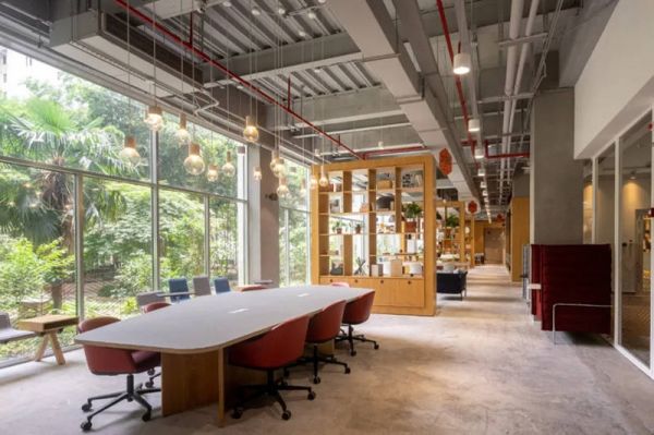 IWG 2024办公趋势:职场育儿压力升级,混合办公助力职场父母平衡工作与生活