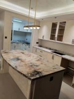 案例赏析｜石英石诠释家居美学，舒适与实用并存