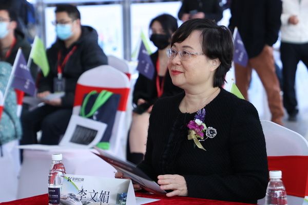 金钢铂林李文娟:坚持走“专”“精”之路,做高品质生活的坚守者