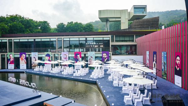 我乐家居领先行业推出高定木作,重新定义高端定制家居新标准