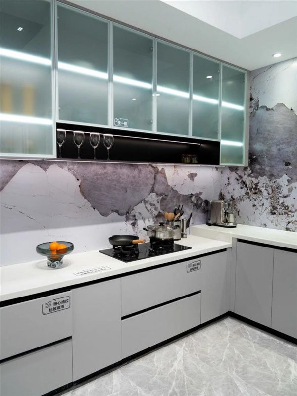 炎炎夏日,领尚为家注入轻盈“呼吸感”