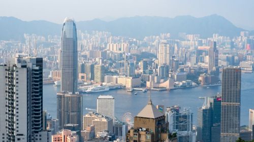 香港楼市新政下的专业助力：精准分析助您把握机遇