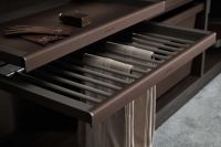 悍高BV2.0系列衣柜五金：衣饰美妆轻松收，一柜织就仪式感