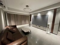 YKSCREEN超窄边晶钻幕：环境光下的视觉盛宴