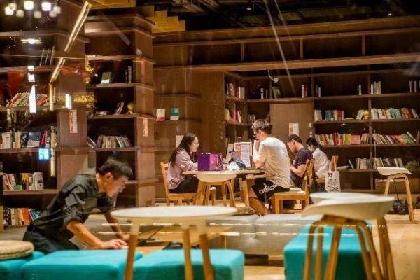 助力企业提升员工归属感 万科泊寓交友季搭建青年人才交流平台