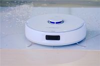 云鲸J5亮相亚宠展，多项创新吸引养宠人士关注