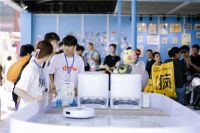 云鲸J5亮相亚宠展，多项创新吸引养宠人士关注