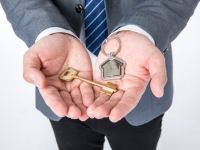 热点关注:物管行业正从“卖方市场”向“买方市场”过渡，未来仍具备高潜力