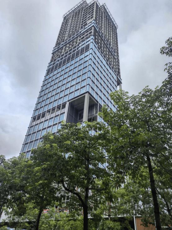 “日光盘”再现、公寓验资“摇号”……深圳楼市火爆