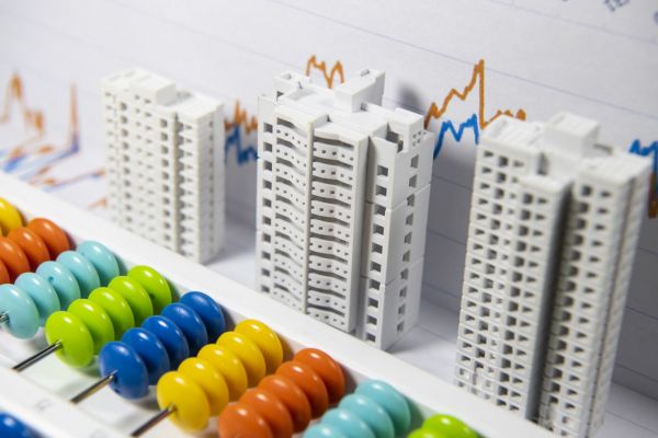 深圳甲级写字楼回暖，房东以价换量租金降了9%，明年还有近百万平要入市