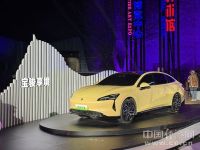 跨界携手芭莎艺术，宝骏享境欲以时尚设计突围