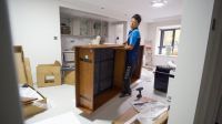 北漂15年，河北“万师傅”靠家具安装撑起整个家