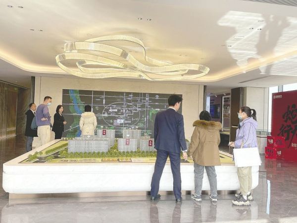 北京“好房子”新规出台首个周末 有新盘售楼处人流大增