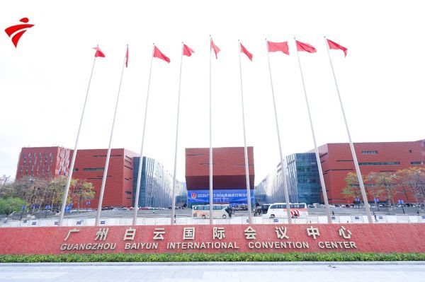 行业唯一！LED暗装智能音乐花洒冠军品牌——浴旺智能情调淋浴花洒放心消费承诺宣誓！
