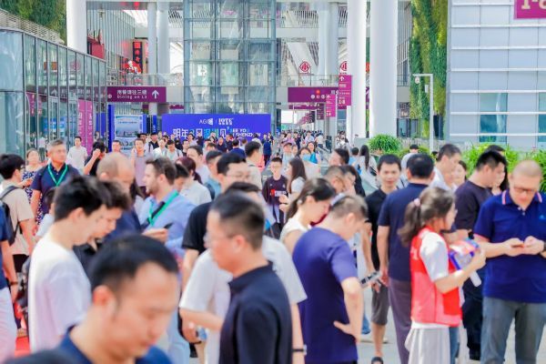 首日观众超5万，年度AGIC+IOTE盛会深圳重磅开幕！