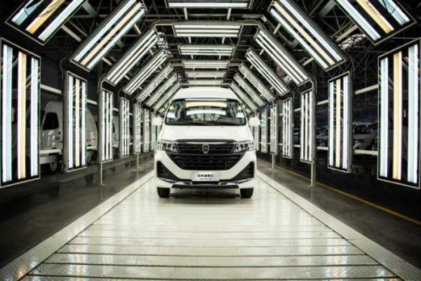 金杯全系焕新产品正式下线 推出至高1.5万元预售权益